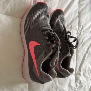 Nike downshifter 7 sz 3.5 girls